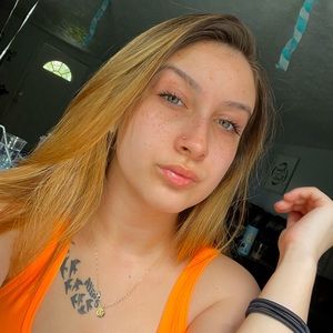 Meet your Posher, Lillian